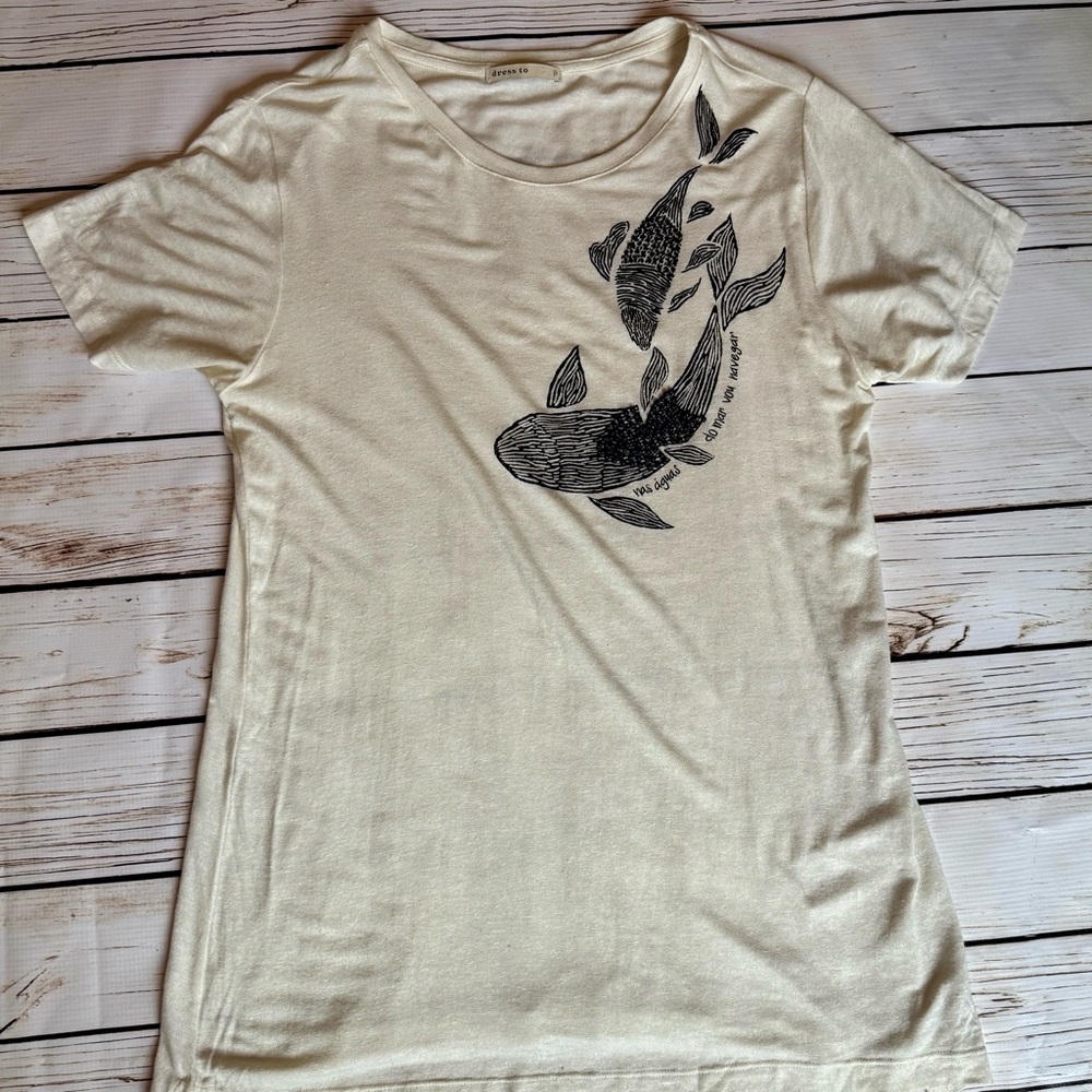 Dress To Brazilian Brand Lightweight Flowy Tropical Embellished Fish Tee Large